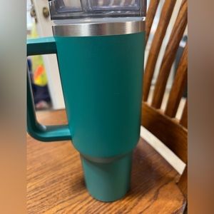 Stanley 40 ounce quencher